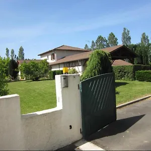 Parc De La Charmille Bed & Breakfast