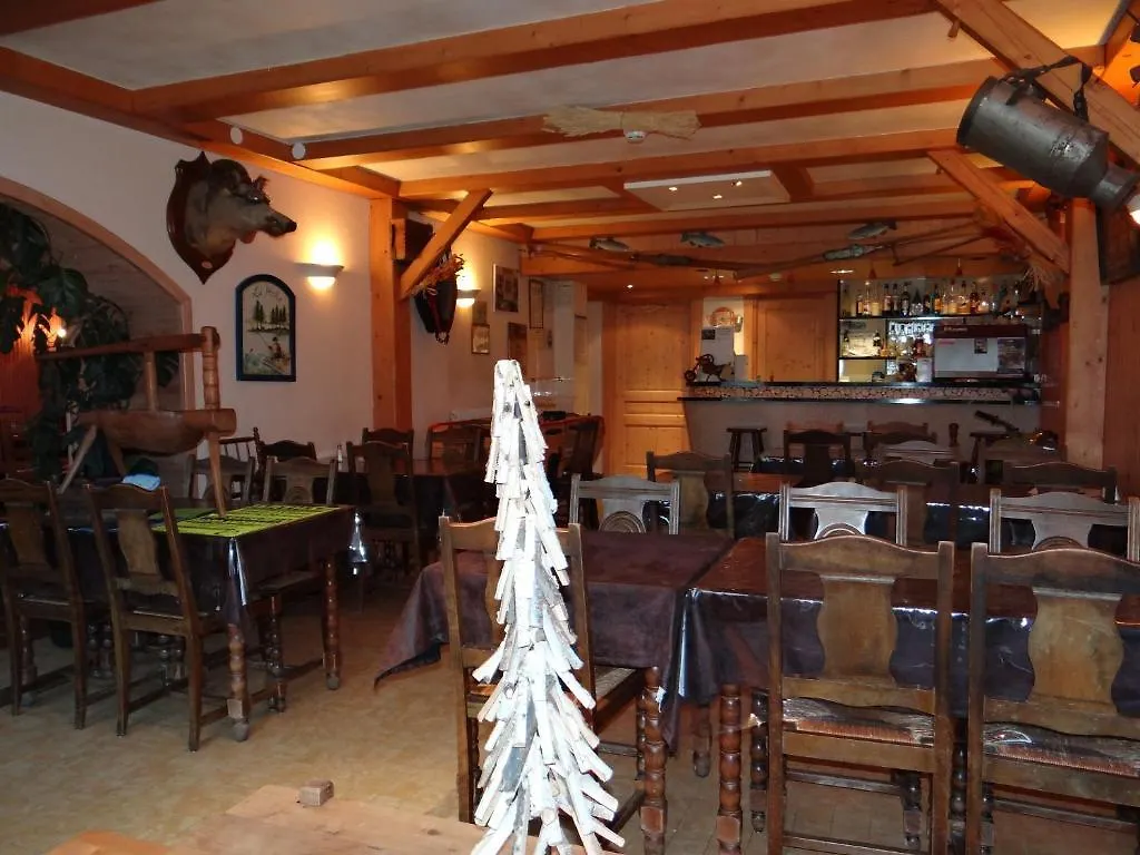 Hotel Restaurant Aux Touristes Habère-Lullin 2*,